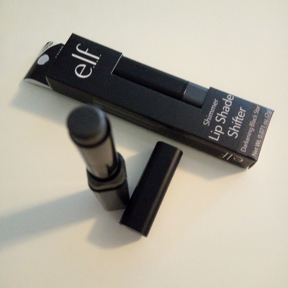 36 🆕 e.l.f. 💄you boost any lip color with this!
You get a box of 36!A great gift